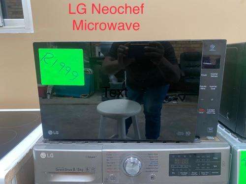 42L Black NeoChef Solo Microwave
